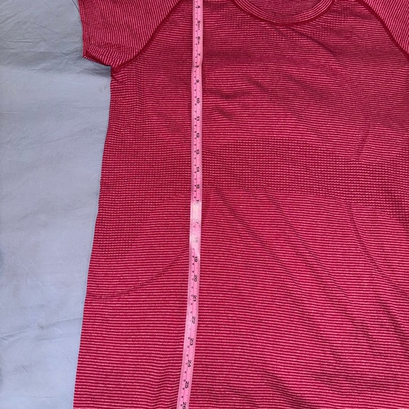 lululemon Tech Swiftly Top - Picture 5 of 5